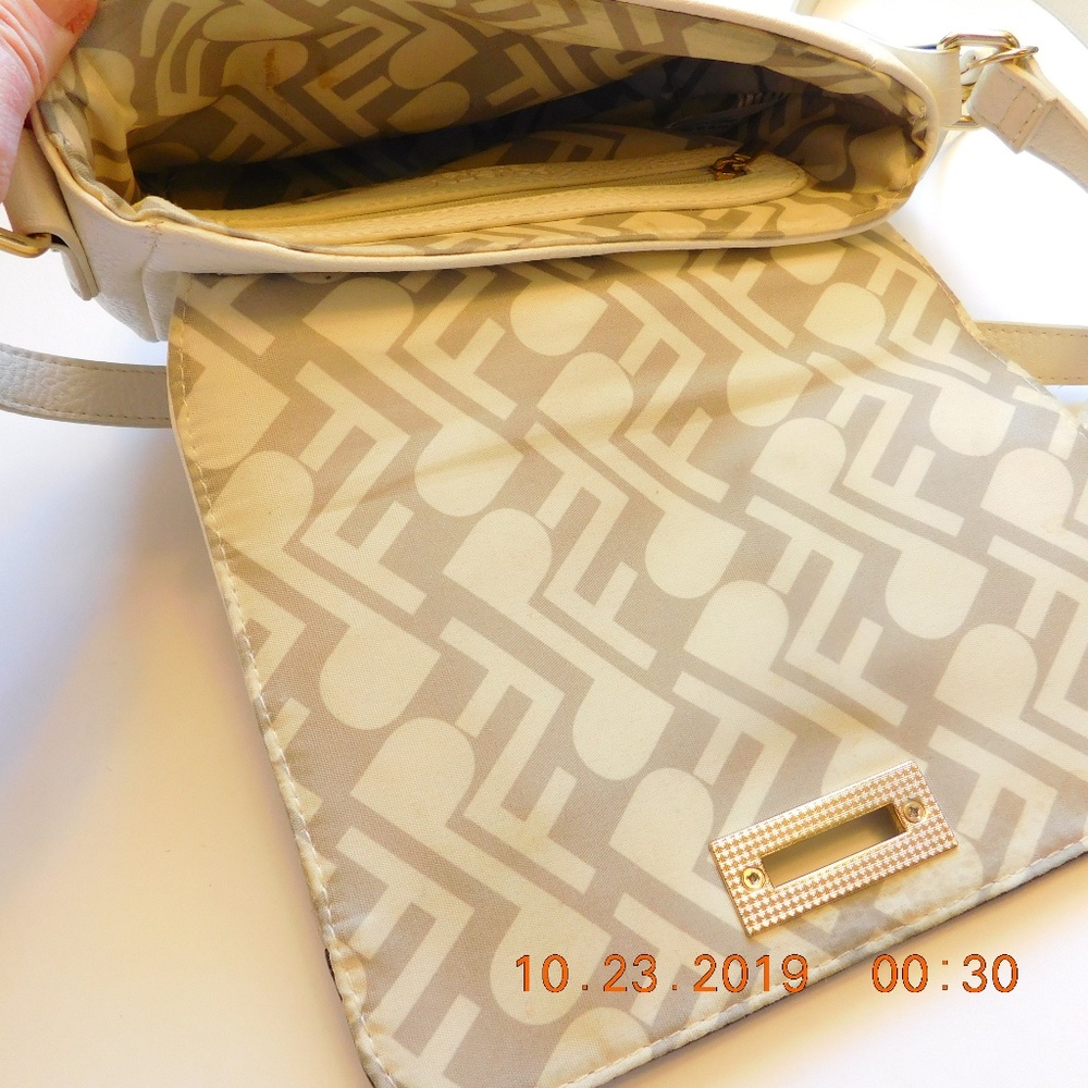 Poverty Flats Vegan Crossbody Bag - Picture 7 of 8